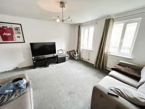 Living room- click for photo gallery